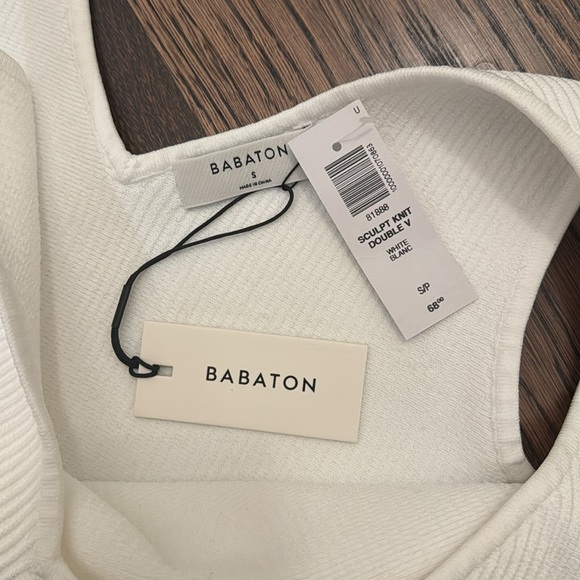 Aritzia Babaton Sculpt Knit Double V Tank Top NEW NWT - Picture 7 of 7